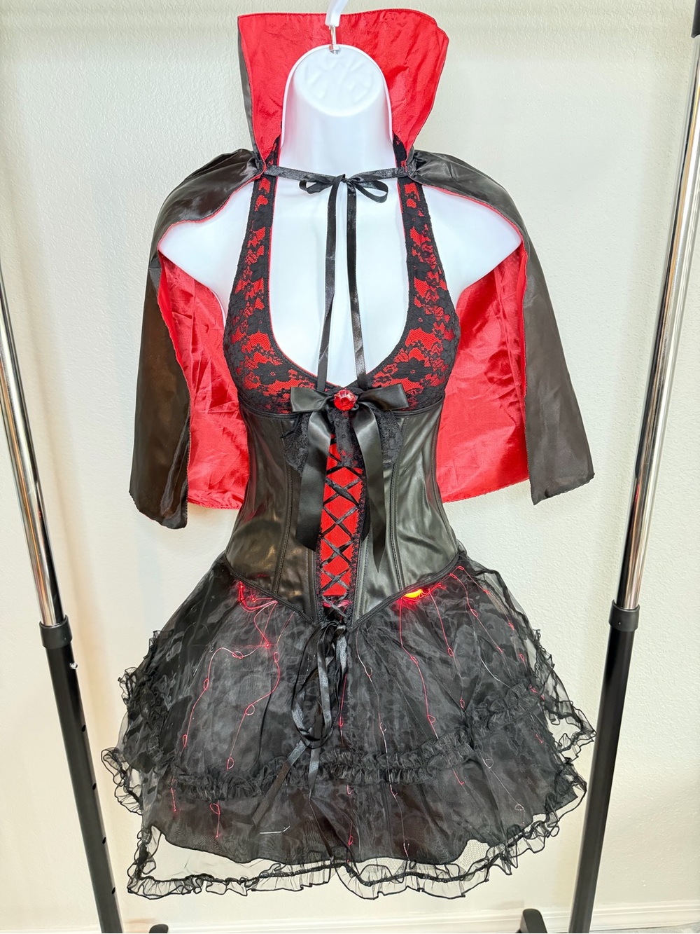 Dreamgirl Sexy Vampire Moonlight Bite Light Up Costume w/ Deluxe Accessories S